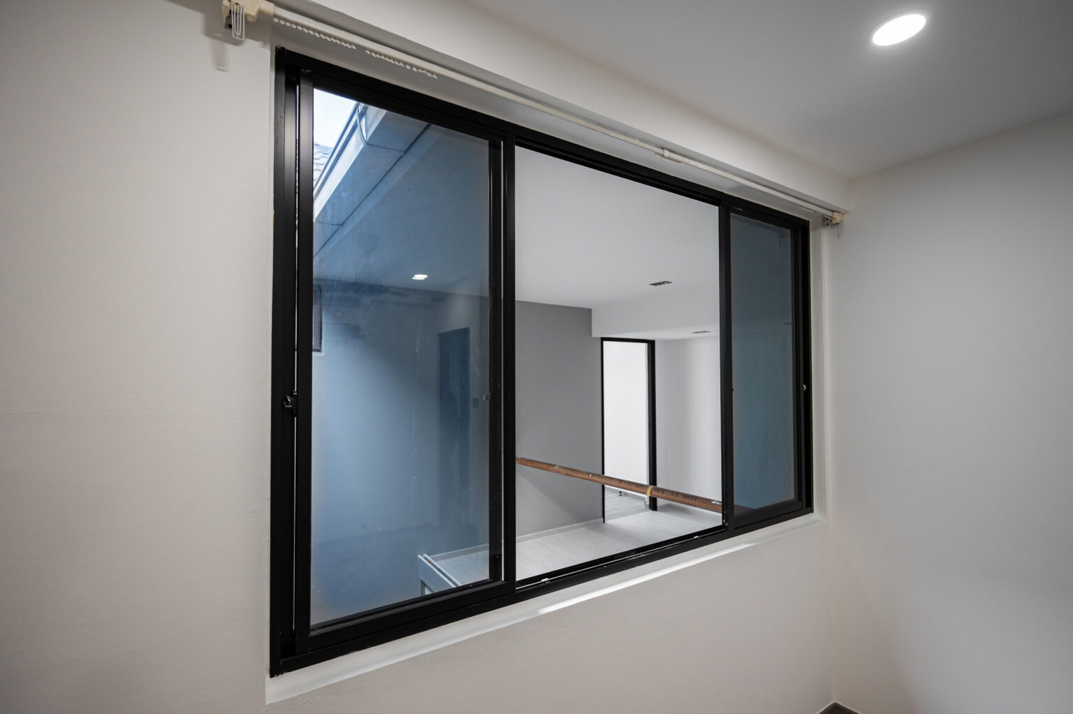 Best HDB-Approved Windows Contractor in Singapore | AT Aluminium